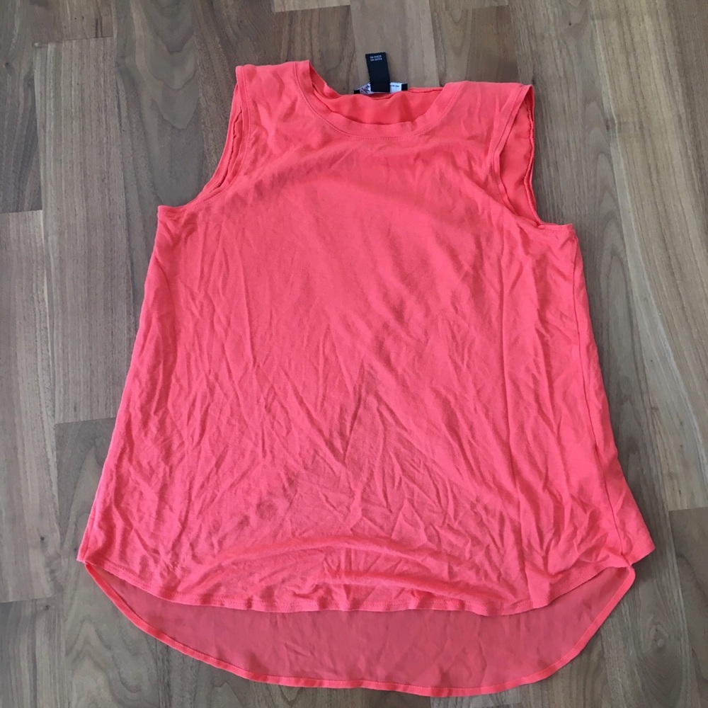 Kenneth Cole pink t-shirt